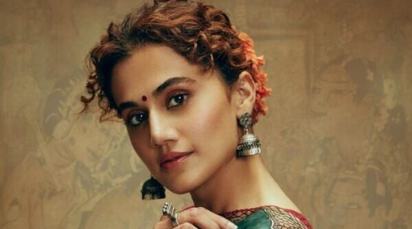 8 Bridal Hairstyles For Curly Hair That Look Really Gorgeous