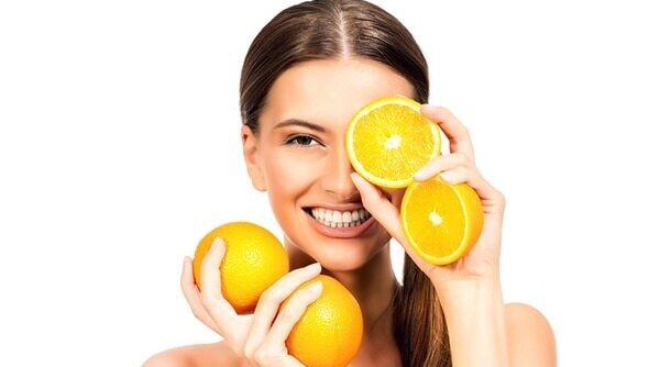 3 Lemon Based Face Packs For Glowing Skin