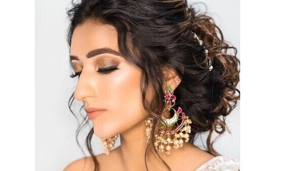 8. Floral tiara