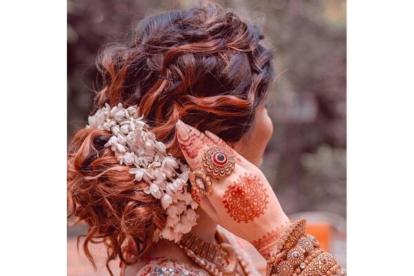 Frequently asked questions about messy bun hairstyles