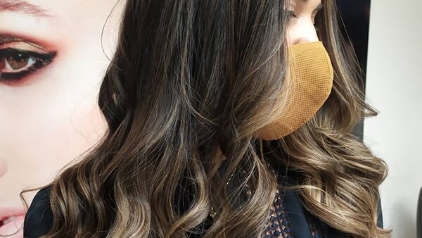 FAQs about black hair with highlights