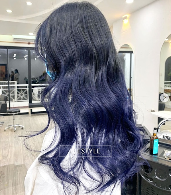FAQs about black hair with highlights