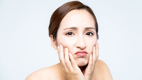Does not allow beneficial ingredients to seep into skin