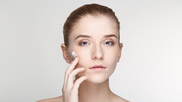 Does not allow beneficial ingredients to seep into skin