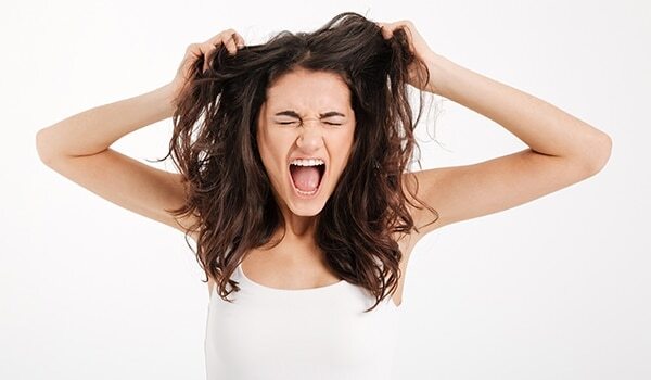 5 Ways To Keep Oily Hair And Itchy Scalp At Bay This Summer