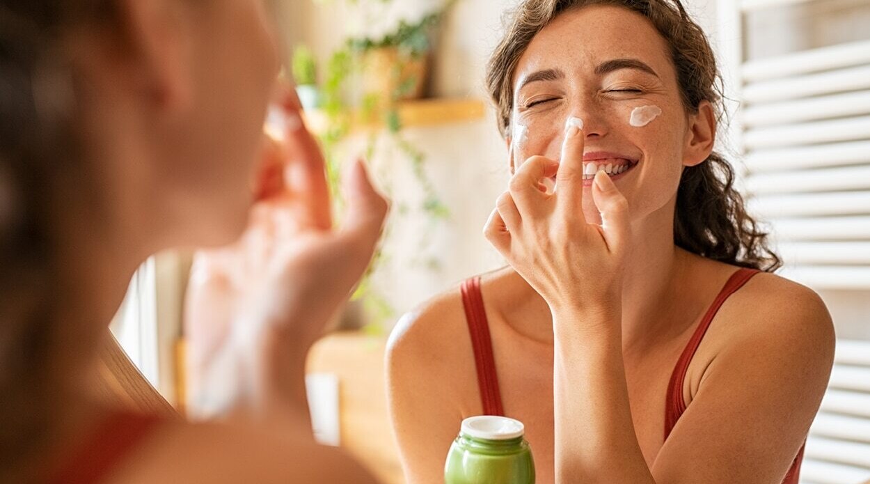 Mineral Vs Chemical Sunscreen - How To Pick The Right One For You