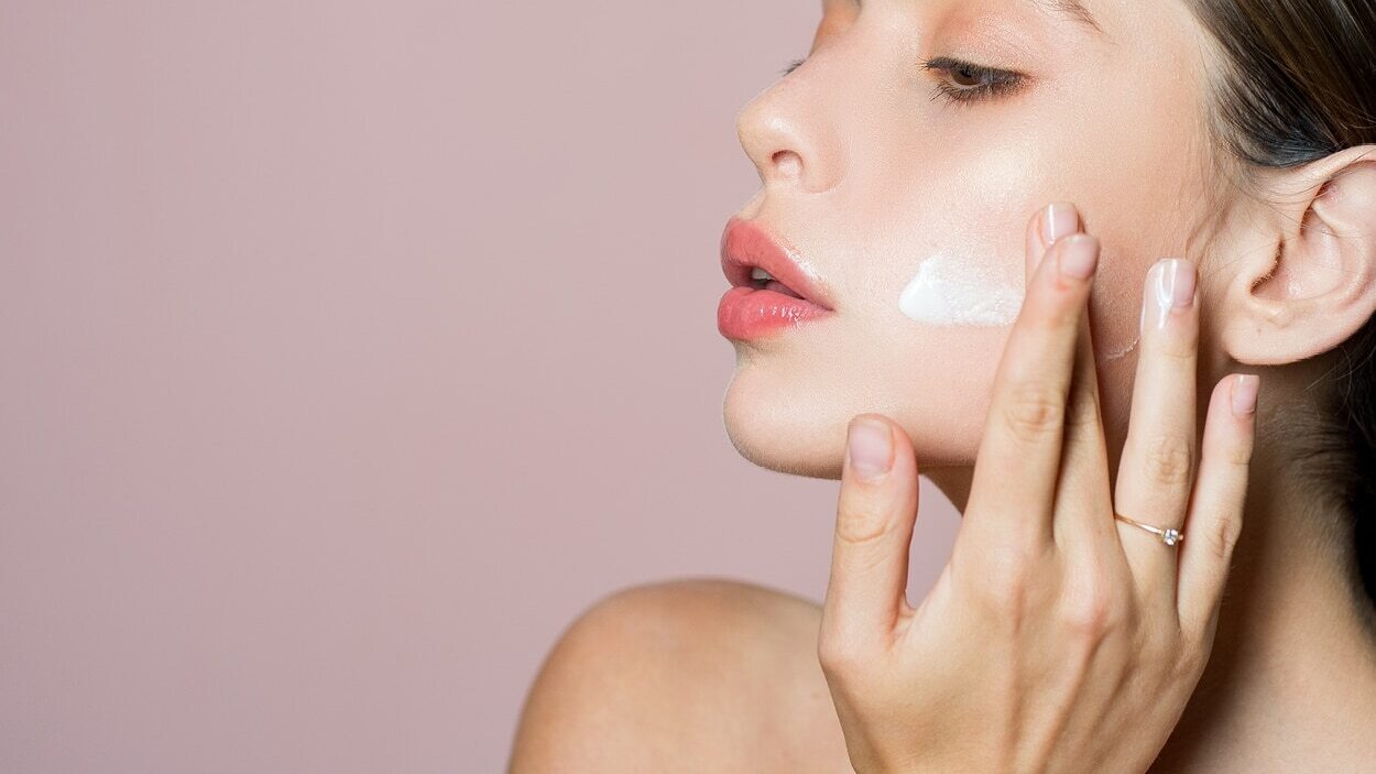 FAQs about mineral vs chemical sunscreen