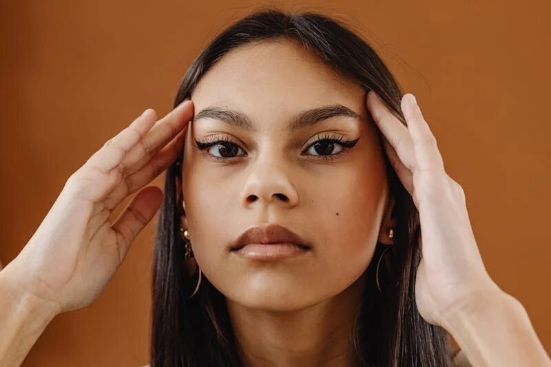 Best Waterproof Makeup Products And Usage Tips