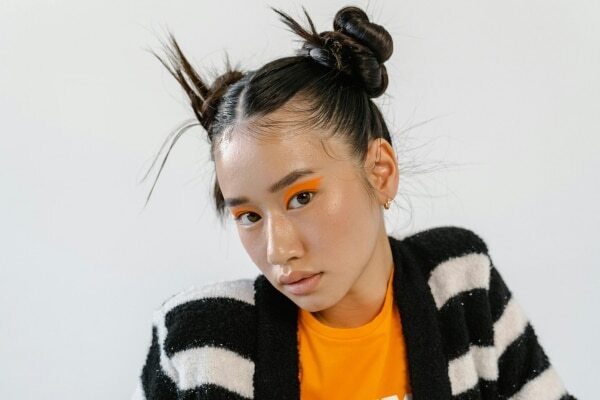Master The Art Of Party Makeup