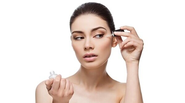Are You Using The Right Serum For Your Skin? Here’s Why You Should