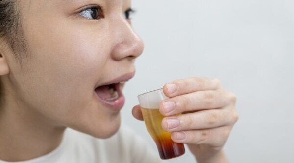 Glow From Within : How Oil Pulling Transforms Your Skin