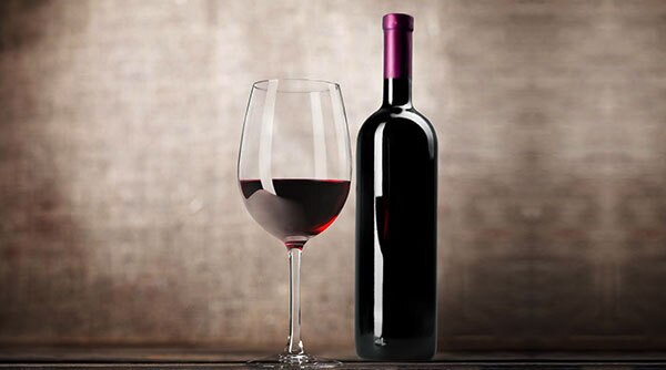 5 Benefits Drinking Red Wine Has On Your Body
