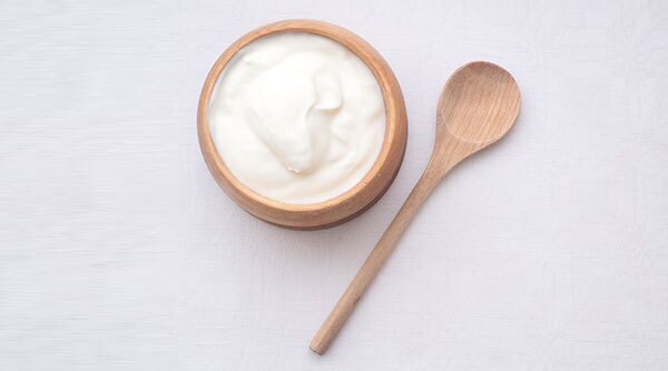 4 Ways In Which Curd Can Benefit Your Skin
