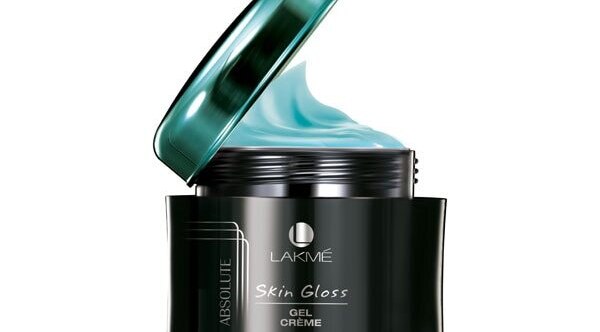 Swear by the Lakmé Skin Gloss Gel Creme