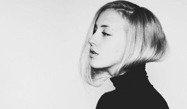 4 Latest Hairstyles To Pair With Your Turtlenecks