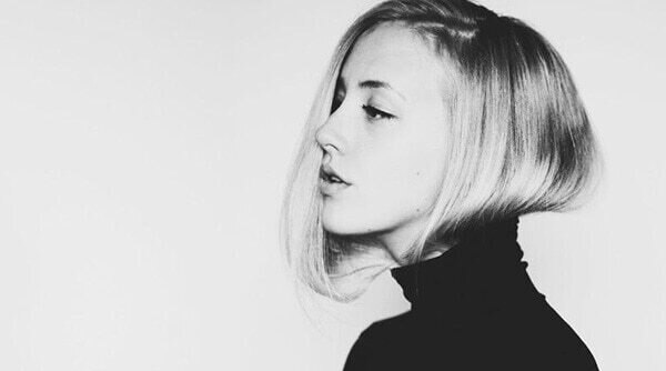 4 Latest Hairstyles To Pair With Your Turtlenecks