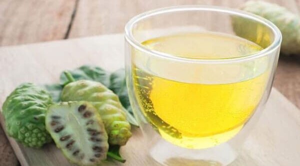 How does one consume noni juice?