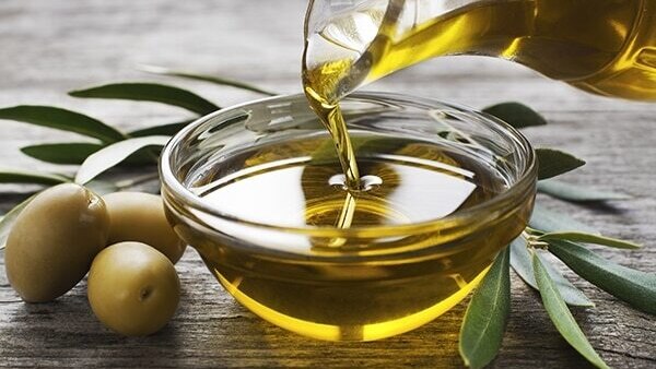 olive oil for hair