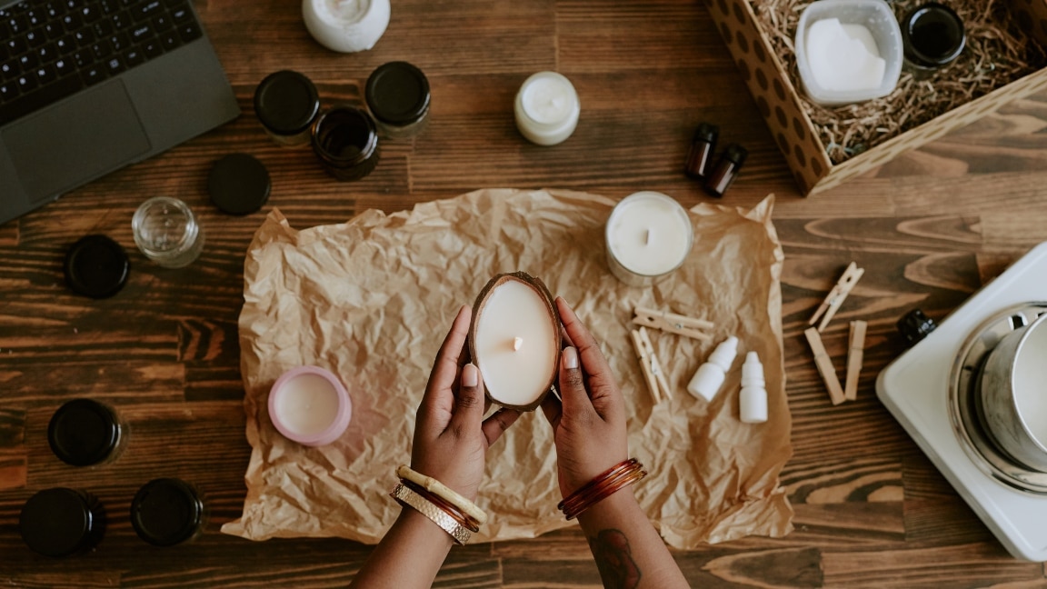 Star Sign Scents: How to Choose the Ultimate Self-Care Candle Based on Your Zodiac