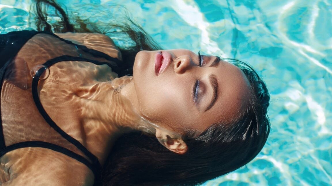 Why Makeup Doesn't Last in Monsoon