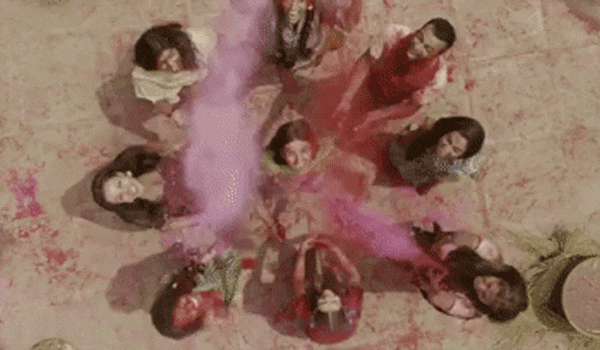 5 Simple Ways To Remove Holi Colours From Your Nails Safely