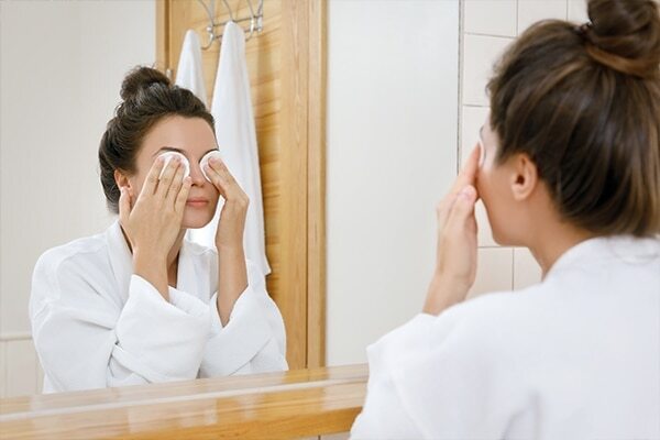 Coconut Oil Reduces facial wrinkles