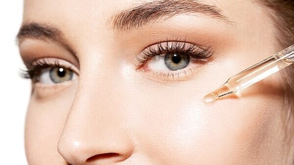Coconut Oil Reduces facial wrinkles