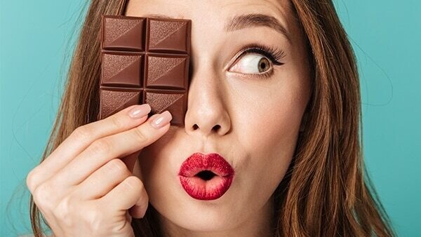 How to do a chocolate facial at home