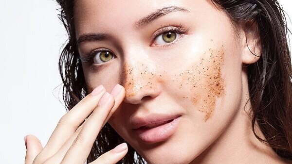 How to do a chocolate facial at home