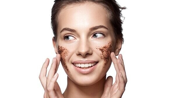 How to do a chocolate facial at home