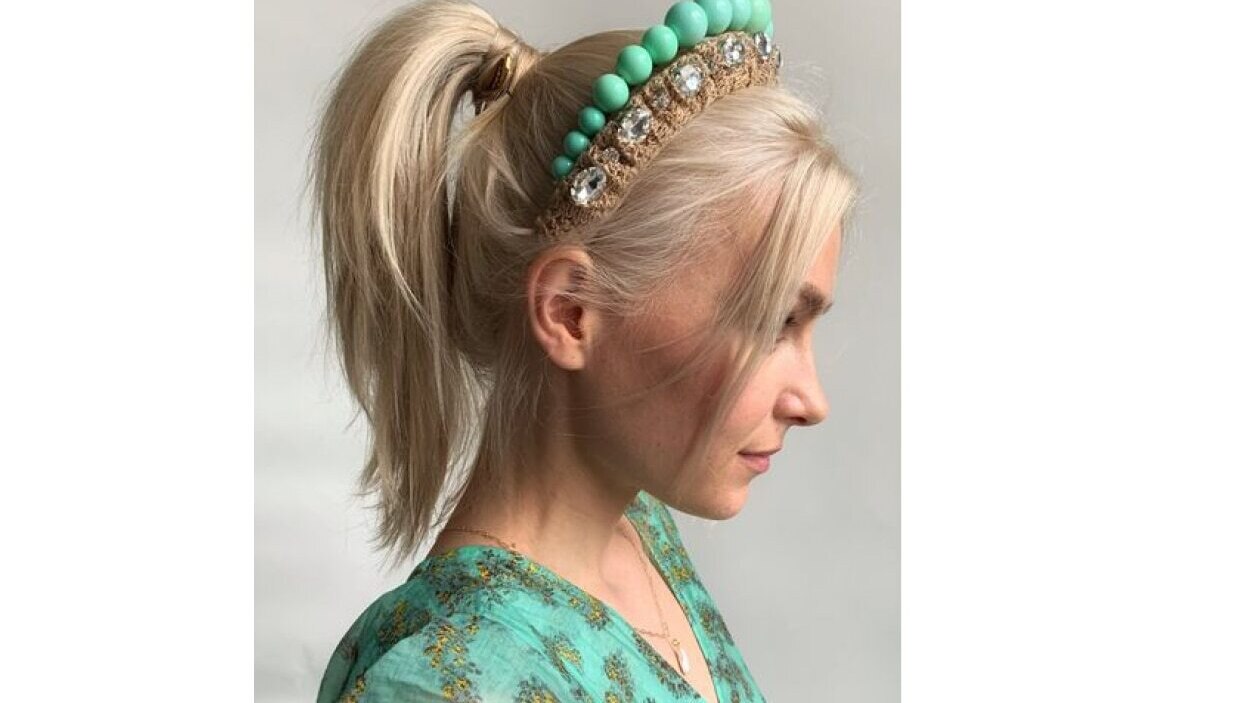 Low messy bun with knotted headband
