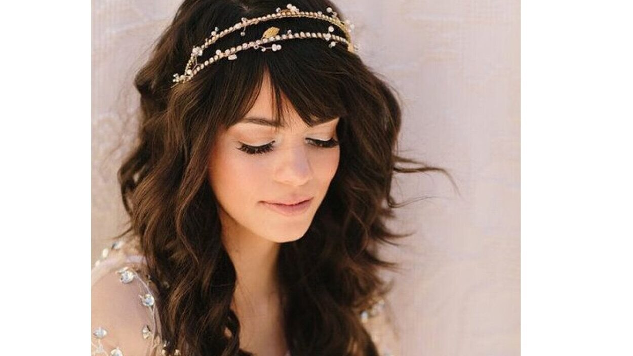 Low messy bun with knotted headband