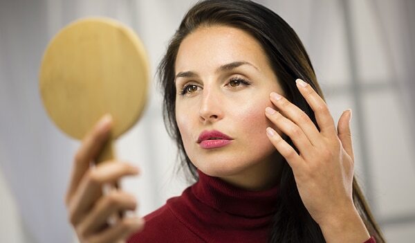 How To Reduce The Effects Of Free Radicals On Your Skin According To An Expert