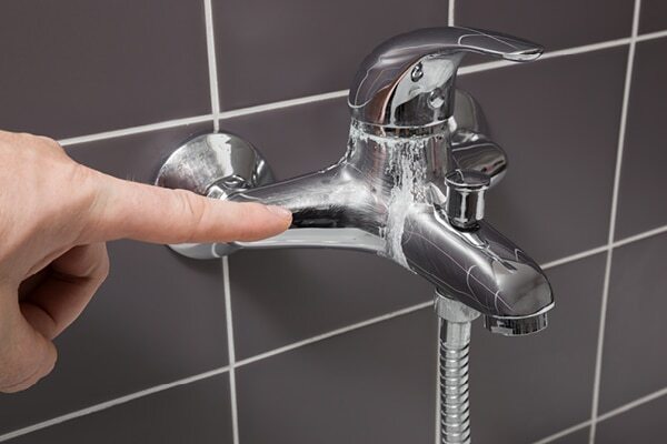 FAQs about effects of hard water on skin