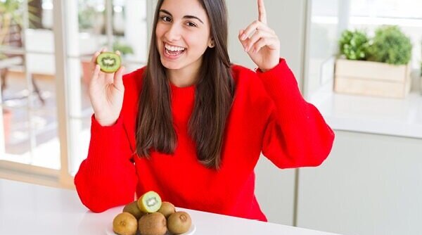 7 Kiwi Fruit Benefits For Skin That Will Have You Stocking Up On This Magic Food
