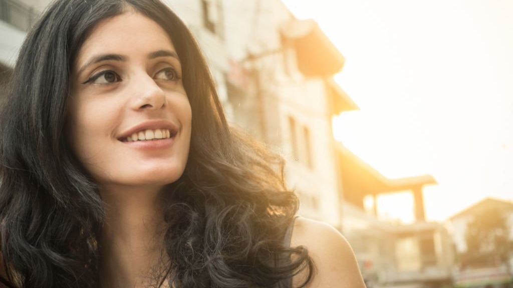 which vitamin is good for hair fall brunette long hair Tresemme Nourish and Replenish Shampoo
