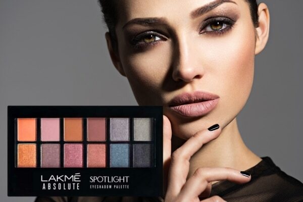 The Best Eyeshadow Palettes for Smokey Eye Makeup