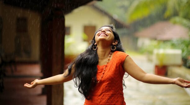 How To Take Care Of Your Hair This Monsoon Season