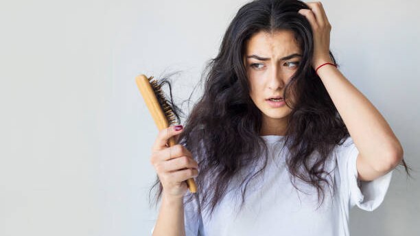 how to take care of hair in monsoon woman blonde hair wash tresemme
