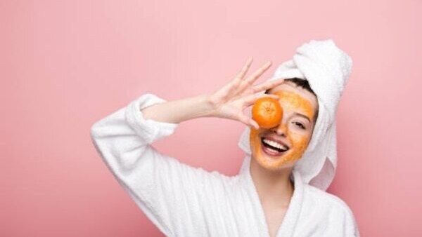 vitamin c and mandarin for glowing skin