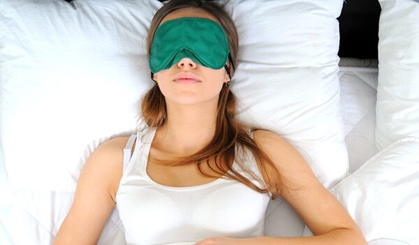 Eye Puffiness Got You Worried? Here’s The Solution