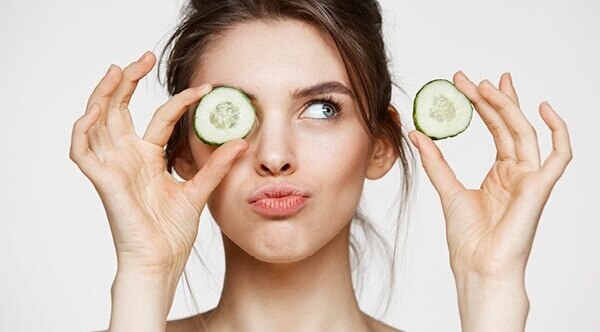 What is the proper diet when treating dark circles?