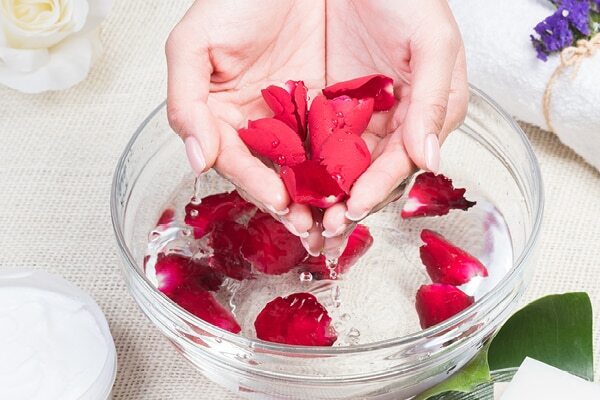 What is the proper diet when treating dark circles?