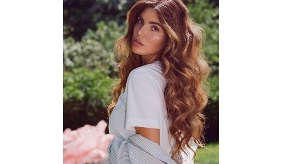 FAQs about caramel hair colour