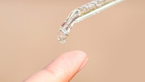Benefits of azulene oil