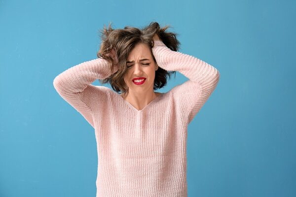 smelly hair causes