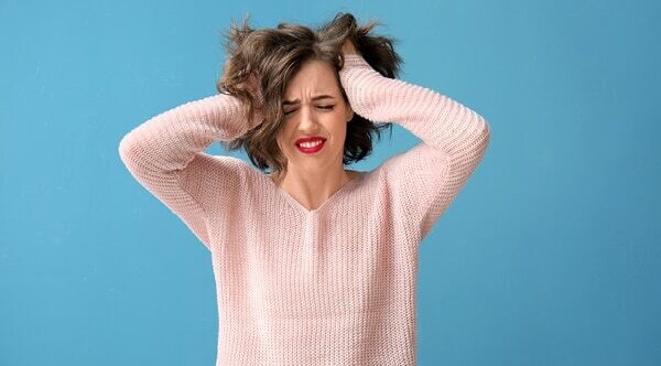 smelly hair causes
