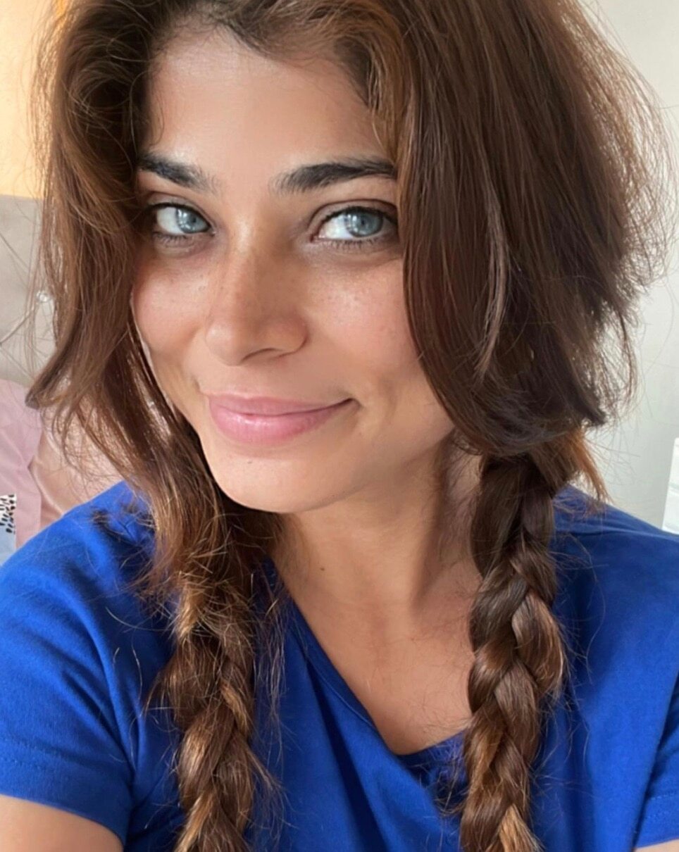How to Stay Cool During the Summer with Long Hair brown TRESemmé Keratin Smooth Serum braids