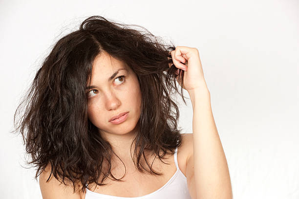 How To Dry Hair Naturally Without Frizz