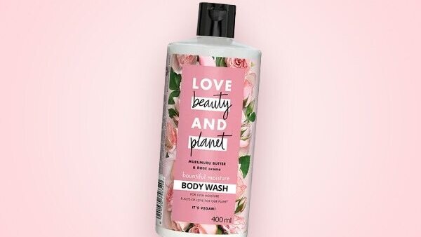05. Lux Velvet Touch Body Wash With Jasmine and Almond Oil